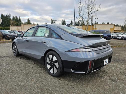 2025 Hyundai IONIQ 6 SE