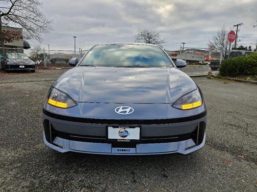 2025 Hyundai IONIQ 6 SE