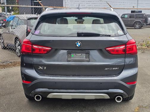 2021 BMW X1 xDrive28i