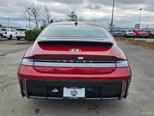 2025 Hyundai IONIQ 6 SE