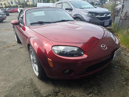 2006 Mazda MX-5 Miata Sport