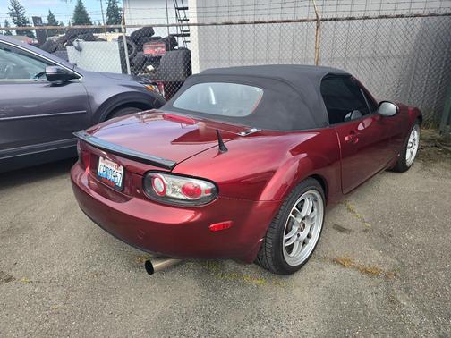2006 Mazda MX-5 Miata Sport