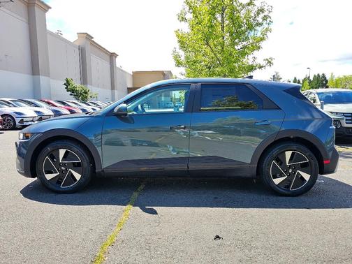 2025 Hyundai IONIQ 5 SE