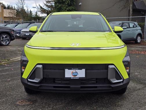 2026 Hyundai KONA SE