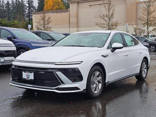 2025 Hyundai SONATA SE