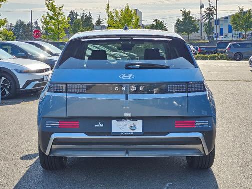 2025 Hyundai IONIQ 5 SE Standard Range