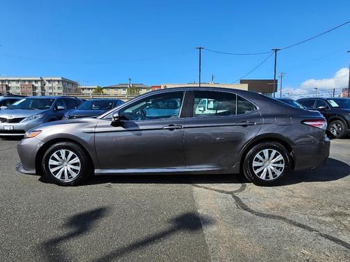 2018 Toyota Camry Hybrid XLE