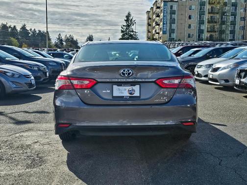 2018 Toyota Camry Hybrid XLE