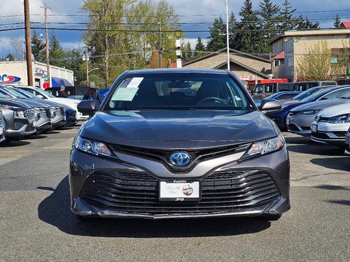 2018 Toyota Camry Hybrid XLE