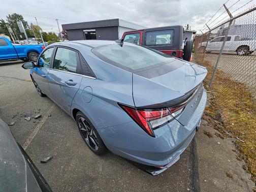 2021 Hyundai ELANTRA HEV Limited