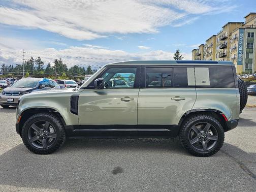 2022 Land Rover Defender 110 X-Dynamic SE