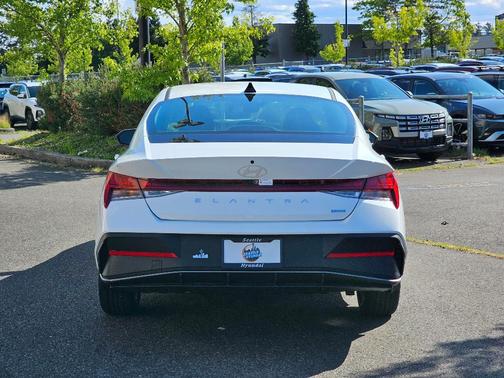 2025 Hyundai ELANTRA HEV Blue