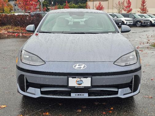 2025 Hyundai IONIQ 6 SEL