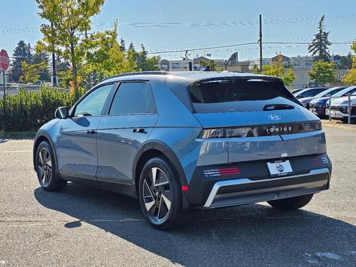 2025 Hyundai IONIQ 5 SEL