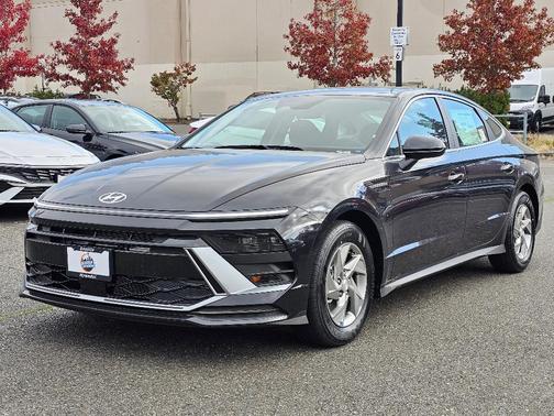 2025 Hyundai SONATA SE
