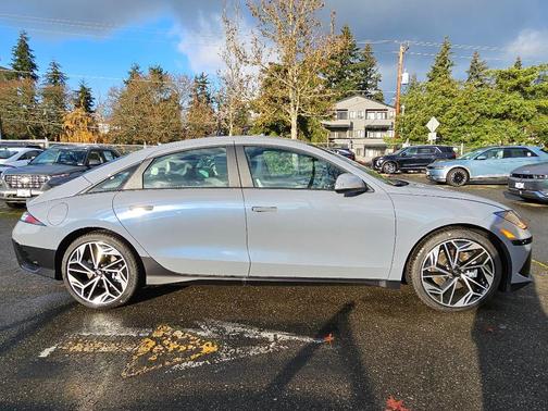 2025 Hyundai IONIQ 6 SEL