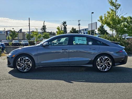 2025 Hyundai IONIQ 6 Limited