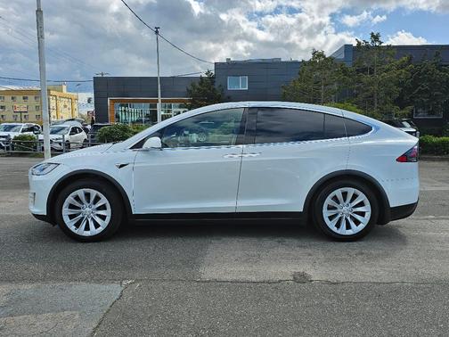 2020 Tesla Model X Long Range