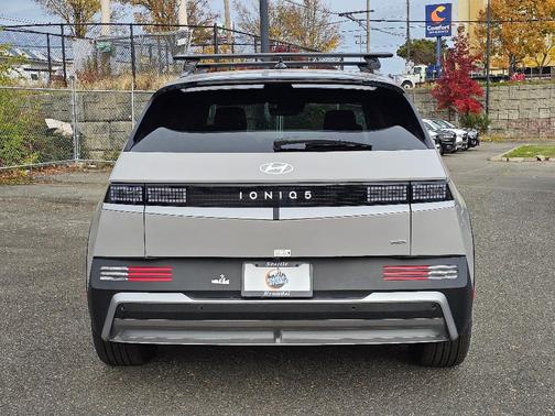 2025 Hyundai IONIQ 5 SEL