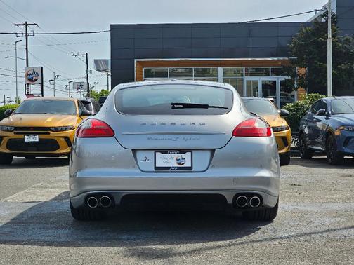 2012 Porsche Panamera Hybrid S