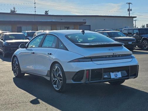 2025 Hyundai IONIQ 6 SEL