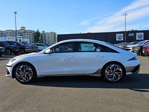 2025 Hyundai IONIQ 6 SEL