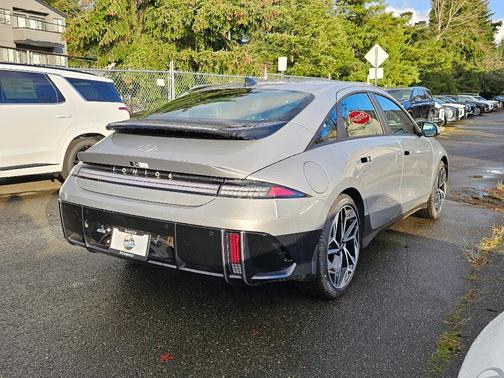 2025 Hyundai IONIQ 6 SEL