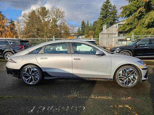 2025 Hyundai IONIQ 6 SEL