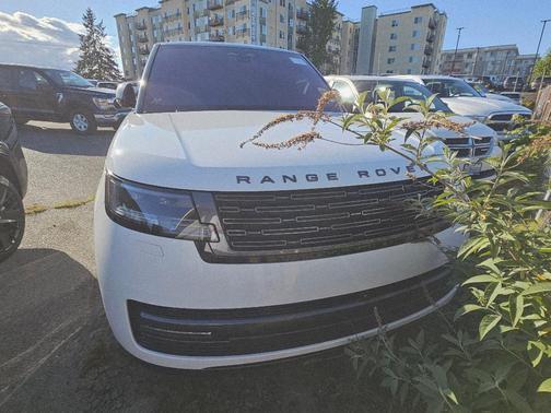 2023 Land Rover Range Rover P530 SE