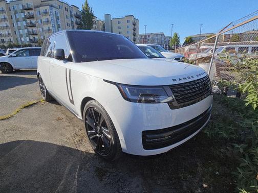 2023 Land Rover Range Rover P530 SE