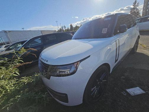2023 Land Rover Range Rover P530 SE