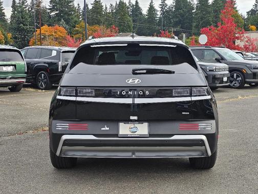 2025 Hyundai IONIQ 5 SEL