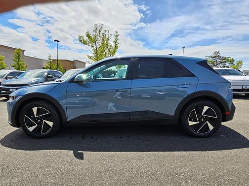 2025 Hyundai IONIQ 5 SE Standard Range