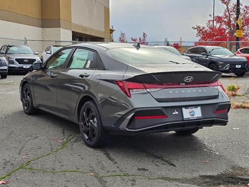 2026 Hyundai ELANTRA SEL