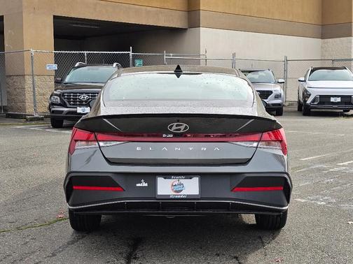 2026 Hyundai ELANTRA SEL