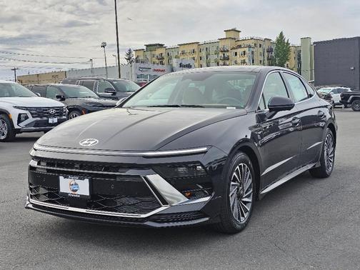 2025 Hyundai SONATA Hybrid Limited