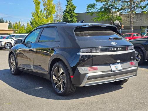 2025 Hyundai IONIQ 5 SEL
