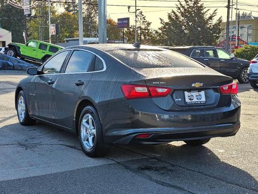 2018 Chevrolet Malibu 1LS