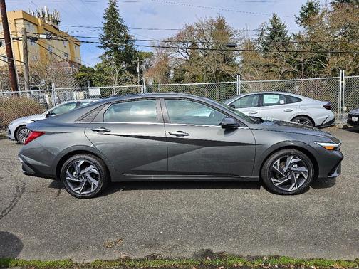 2025 Hyundai ELANTRA HEV Limited