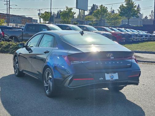 2025 Hyundai ELANTRA HEV Limited