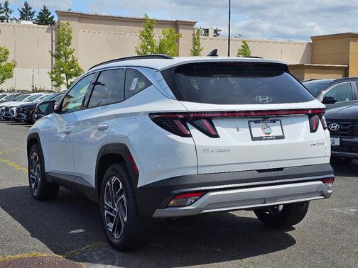 2025 Hyundai TUCSON Hybrid Limited