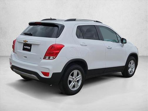 Summit White 2020 Chevrolet Trax LT