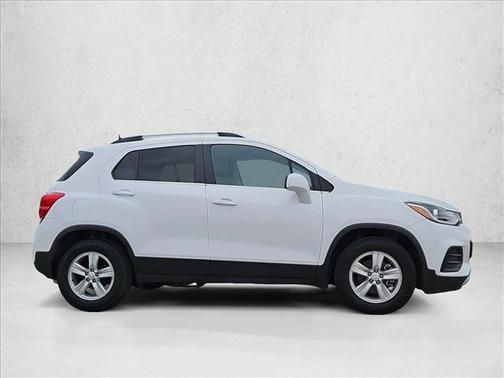 Summit White 2020 Chevrolet Trax LT
