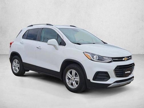 Summit White 2020 Chevrolet Trax LT
