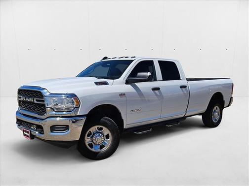 2021 RAM 3500 Tradesman Crew Cab 4x4 8' Box
