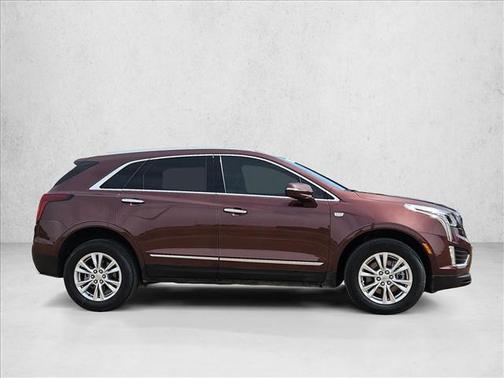 Rosewood Metallic 2022 Cadillac XT5 Luxury