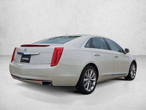 White Diamond Pearl 2013 Cadillac XTS Premium