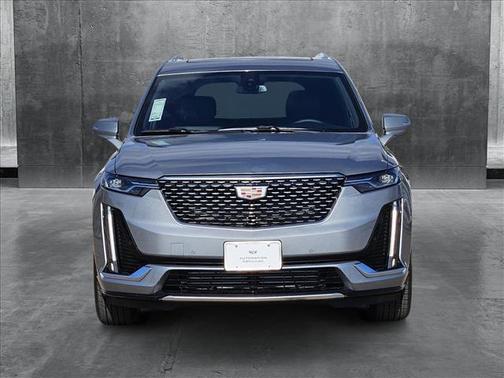 2025 Cadillac XT6 Luxury AWD