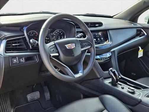 2025 Cadillac XT6 Luxury AWD