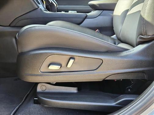 2025 Cadillac XT6 Luxury AWD